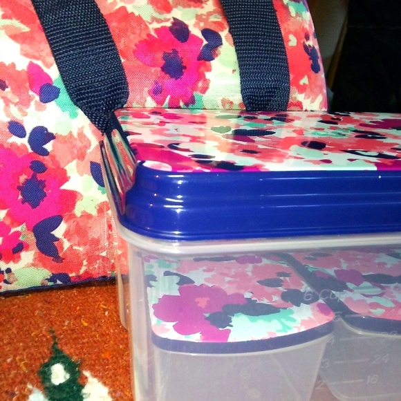 Floral Insulated Lunch Bag - Picture 2 of 8